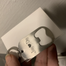 Kapsylöppnare med gravyr