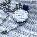 Halsband med glasbubbla och strasskula